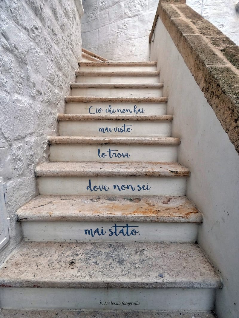 Escalones en Polignano a mare